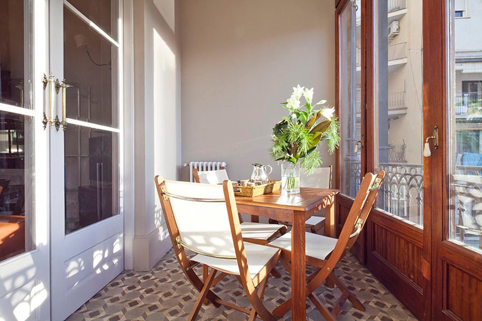 My Space Emirates - In Rambla De Catalunya Apartamento *